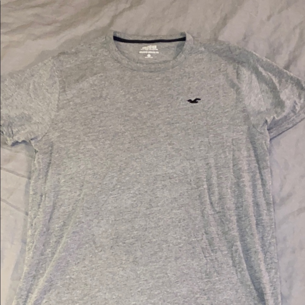 Men’s L Hollister short sleeve T shirt